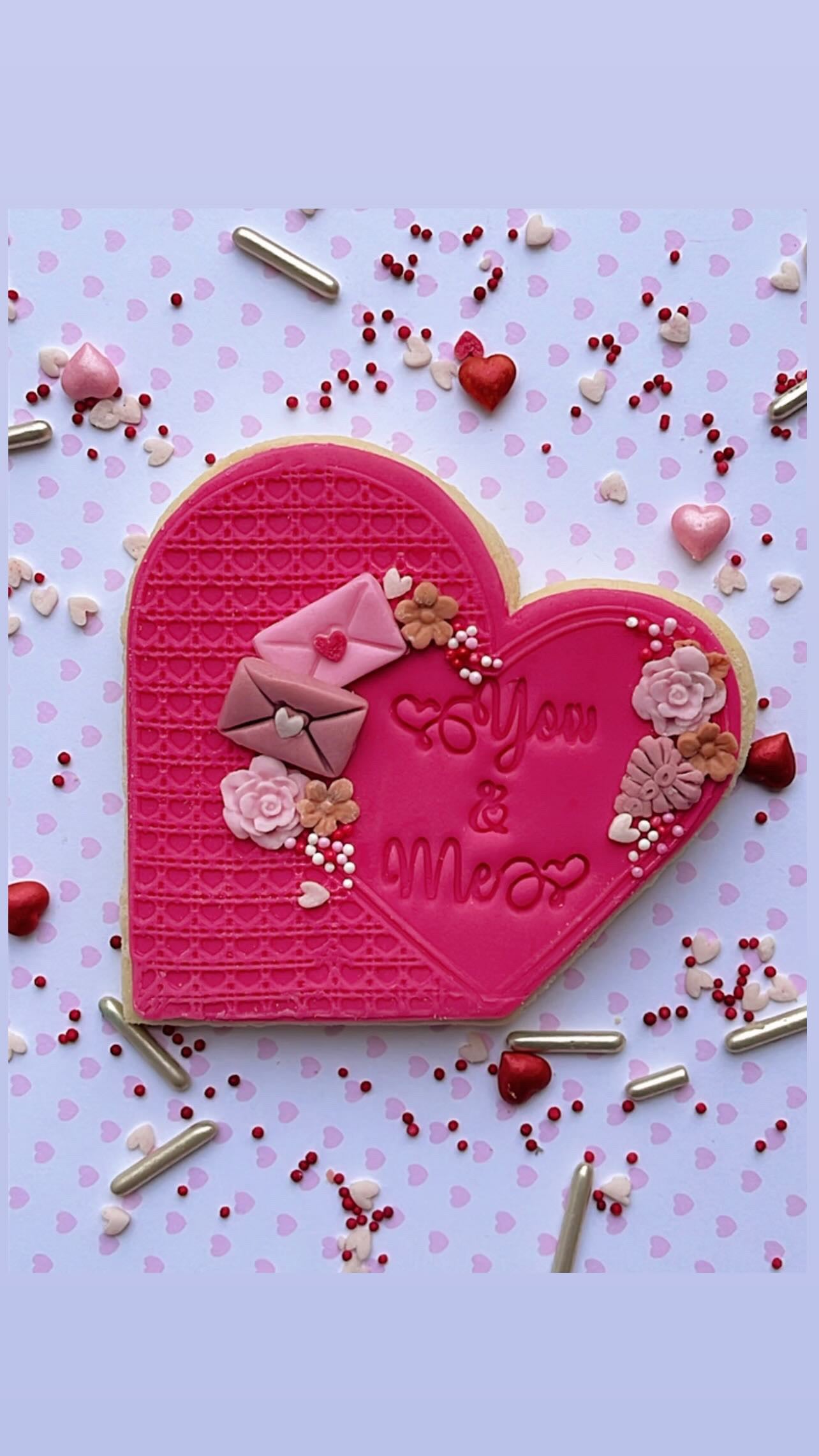 Valentine arch 1 debossing + matching cutter
