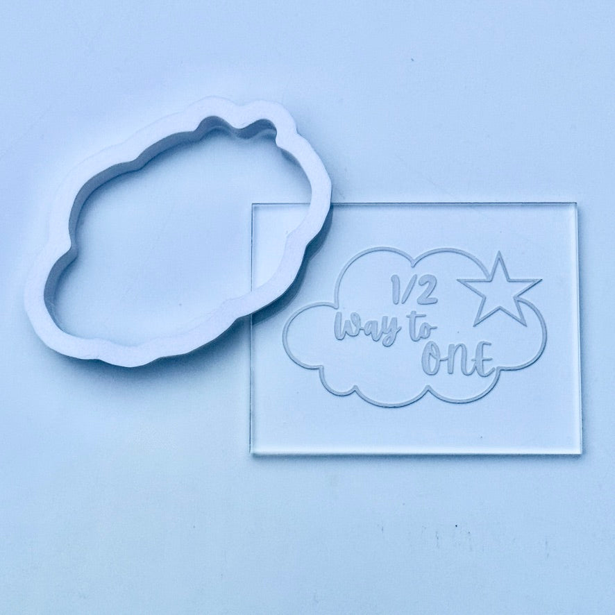 Baby - Debossing + matching cutter - 1/2 way to ONE - M1013