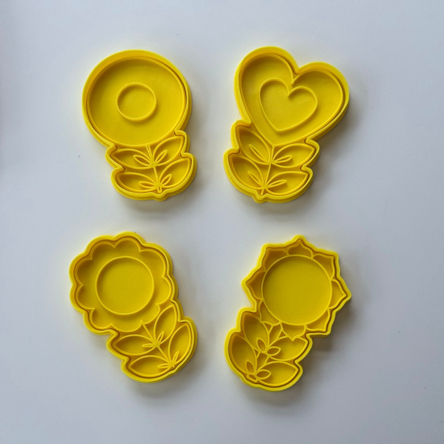 set of 4 Flowers cookie cutters and stamp - MS1017