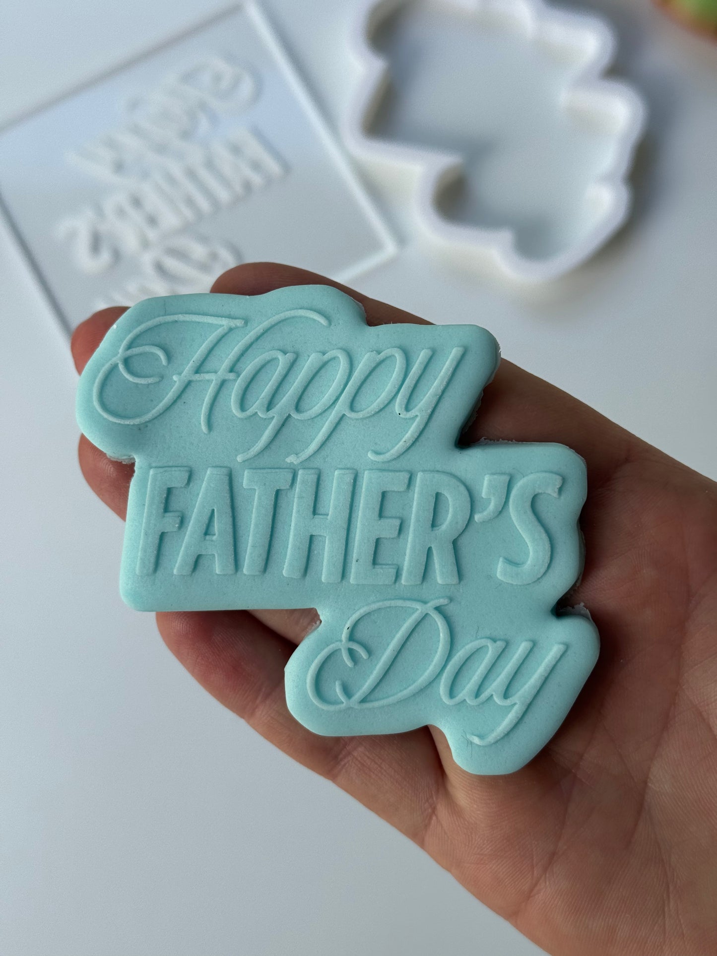 Happy Father's Day DEBOSSING + cutter M1056