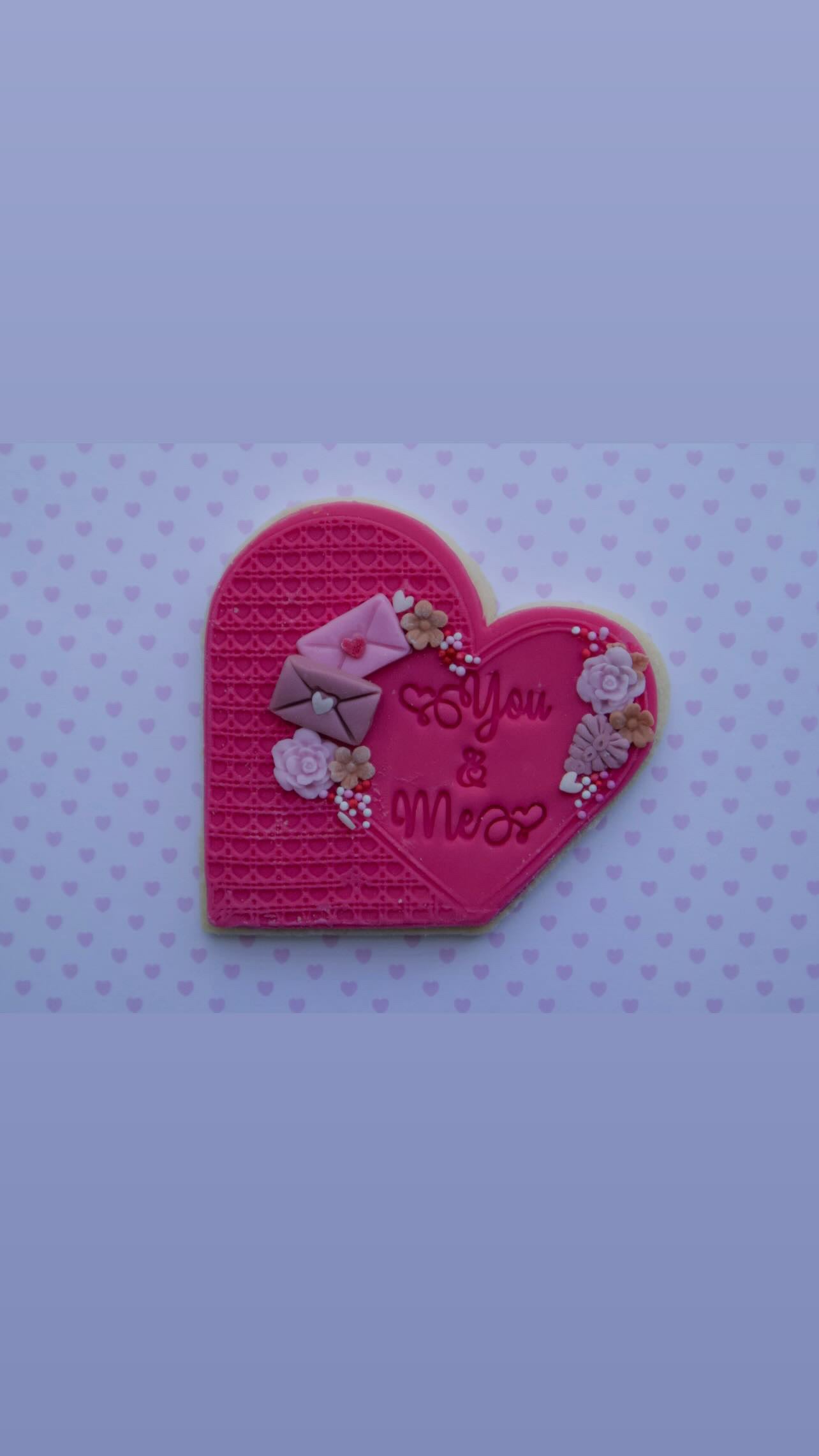 Valentine arch 1 debossing + matching cutter