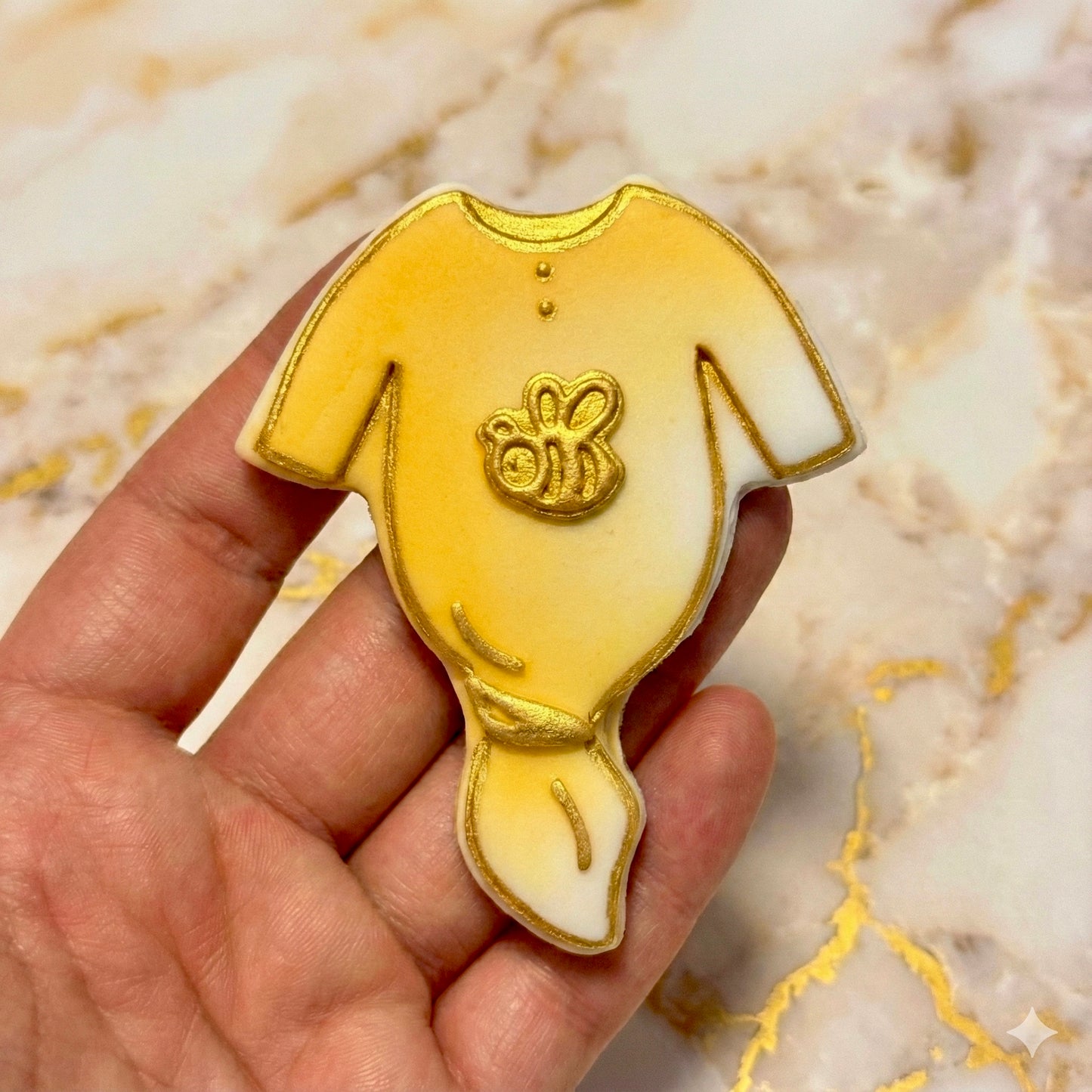 Bee theme - baby vest knot 3D deboss and cutter