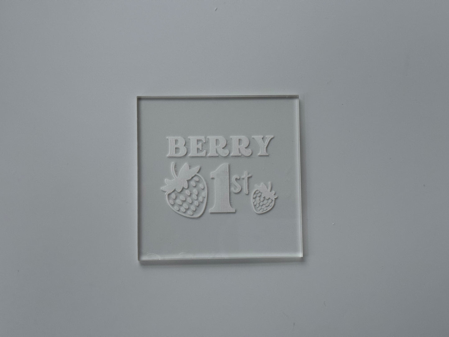 BERRY 1ST - ONE Strawberry deboss