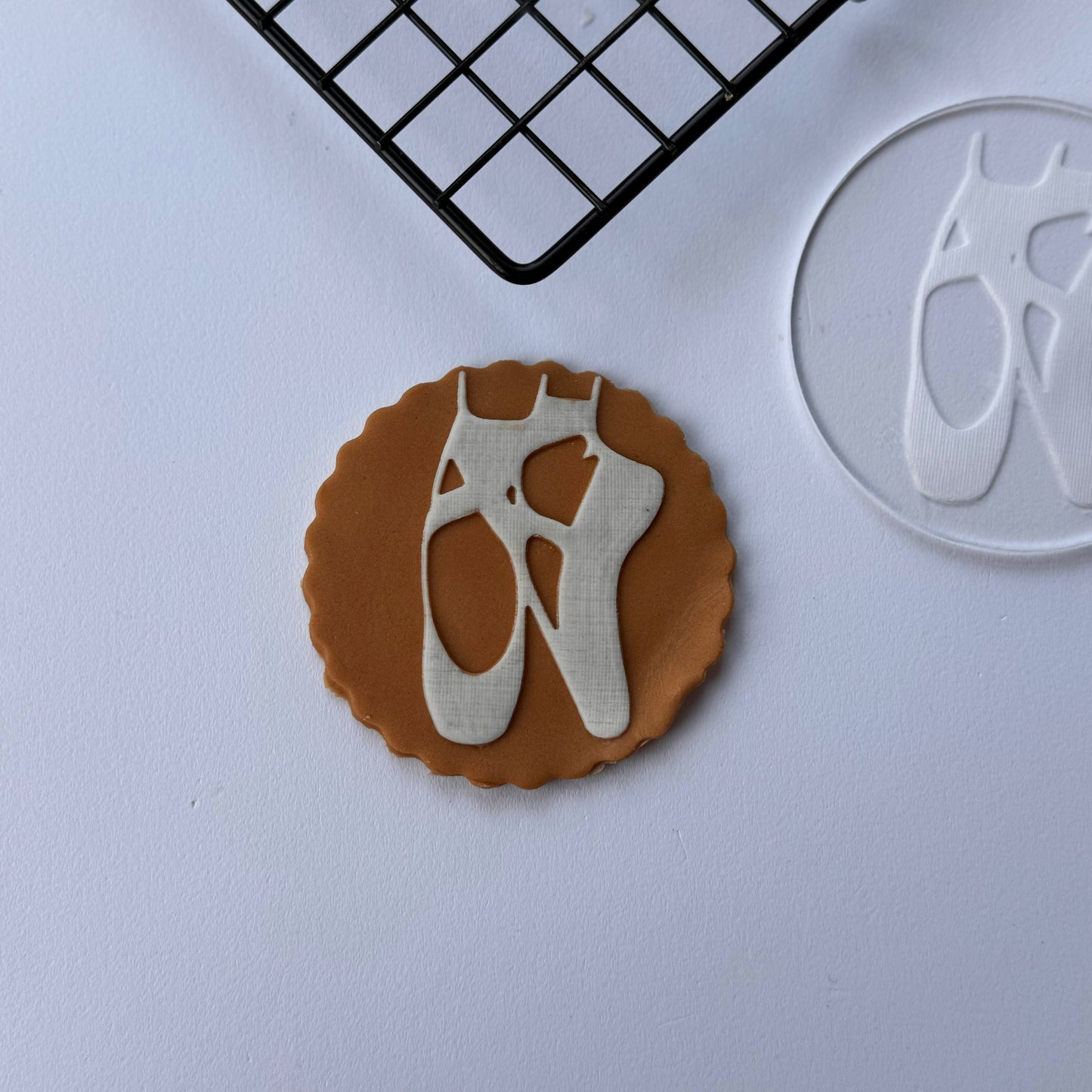 Christmas - Nutcracker dancer shoes - debossing