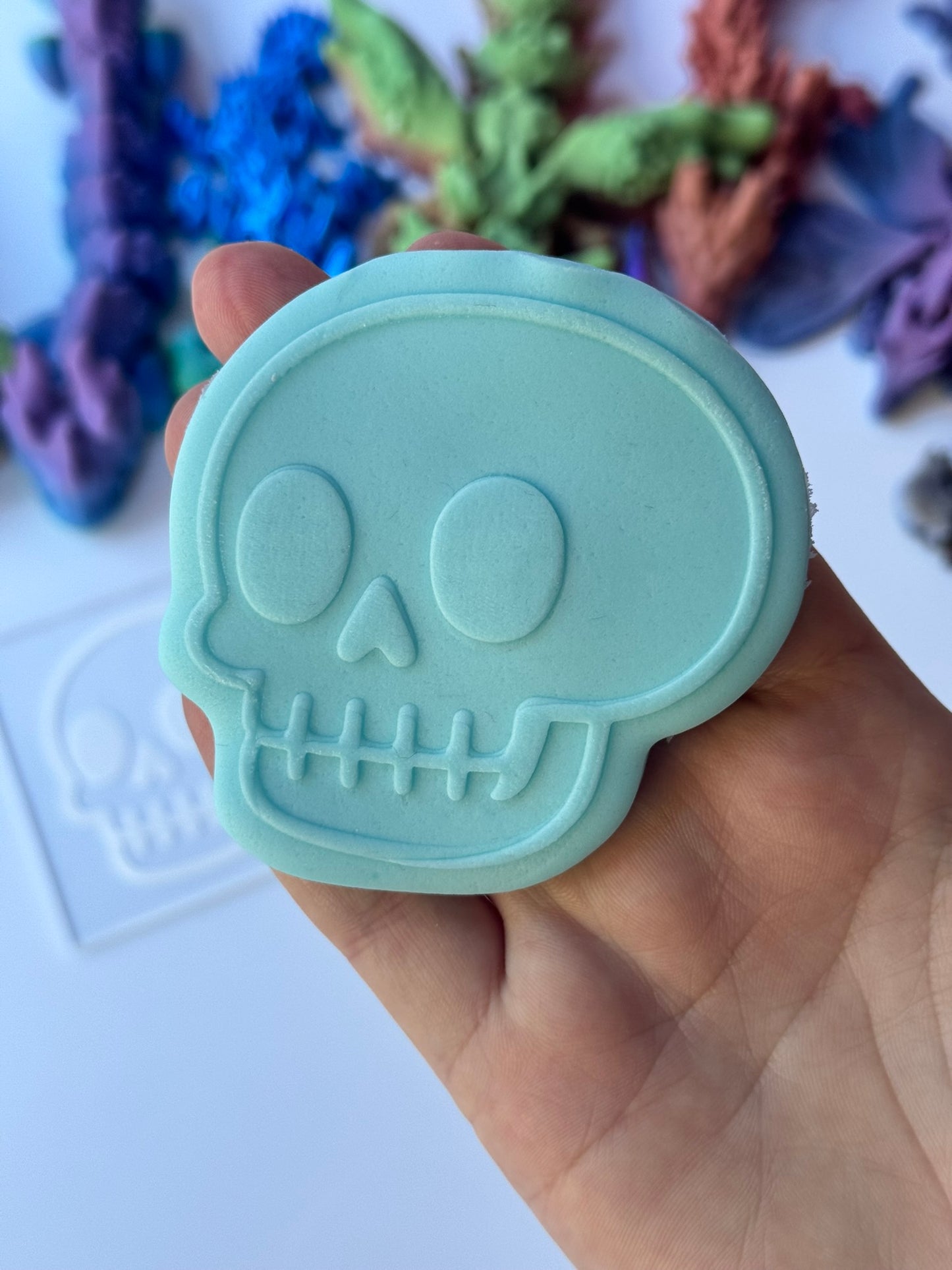 Halloween - spooky cute Skull - deboss and matching cutter M1065