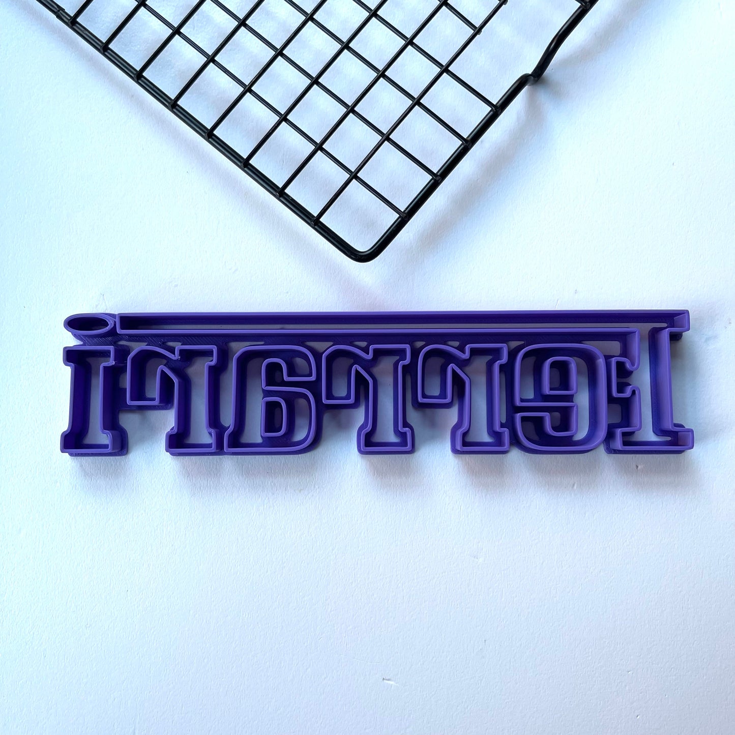 car logo cutter