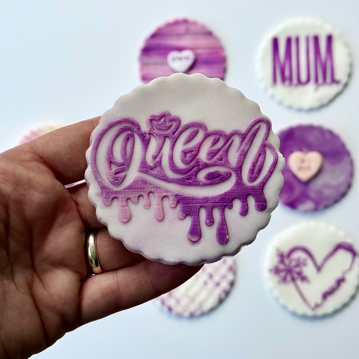 Mother’s Day - Debossing - raising stamp - Queen