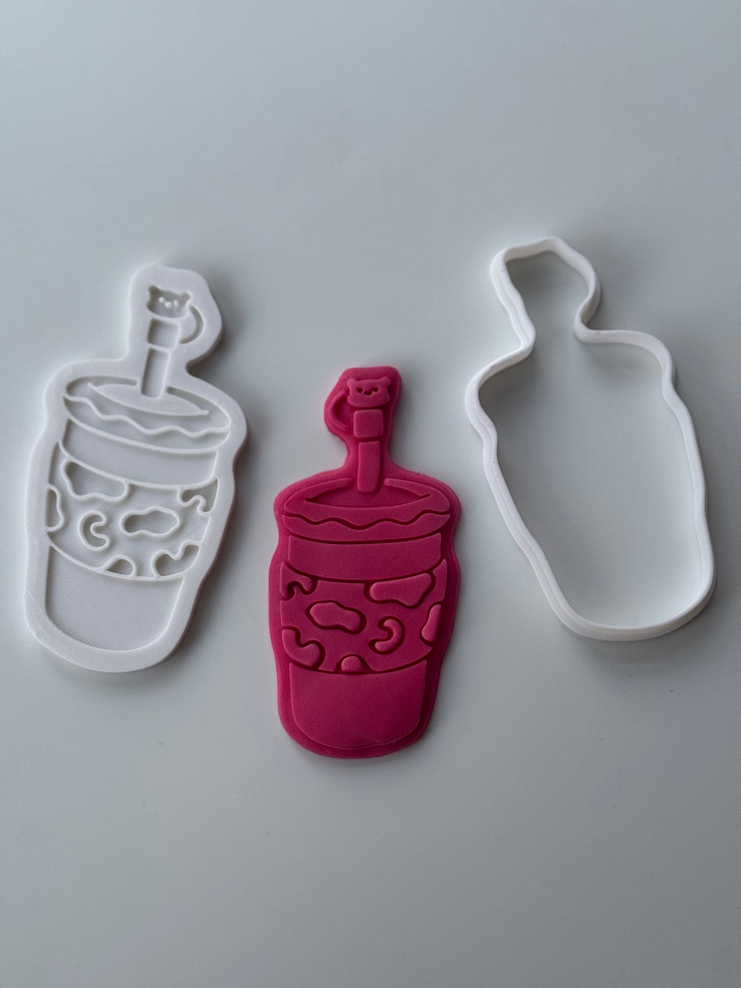 Trendy Girl - water bottle - 3d printed deboss and cutter