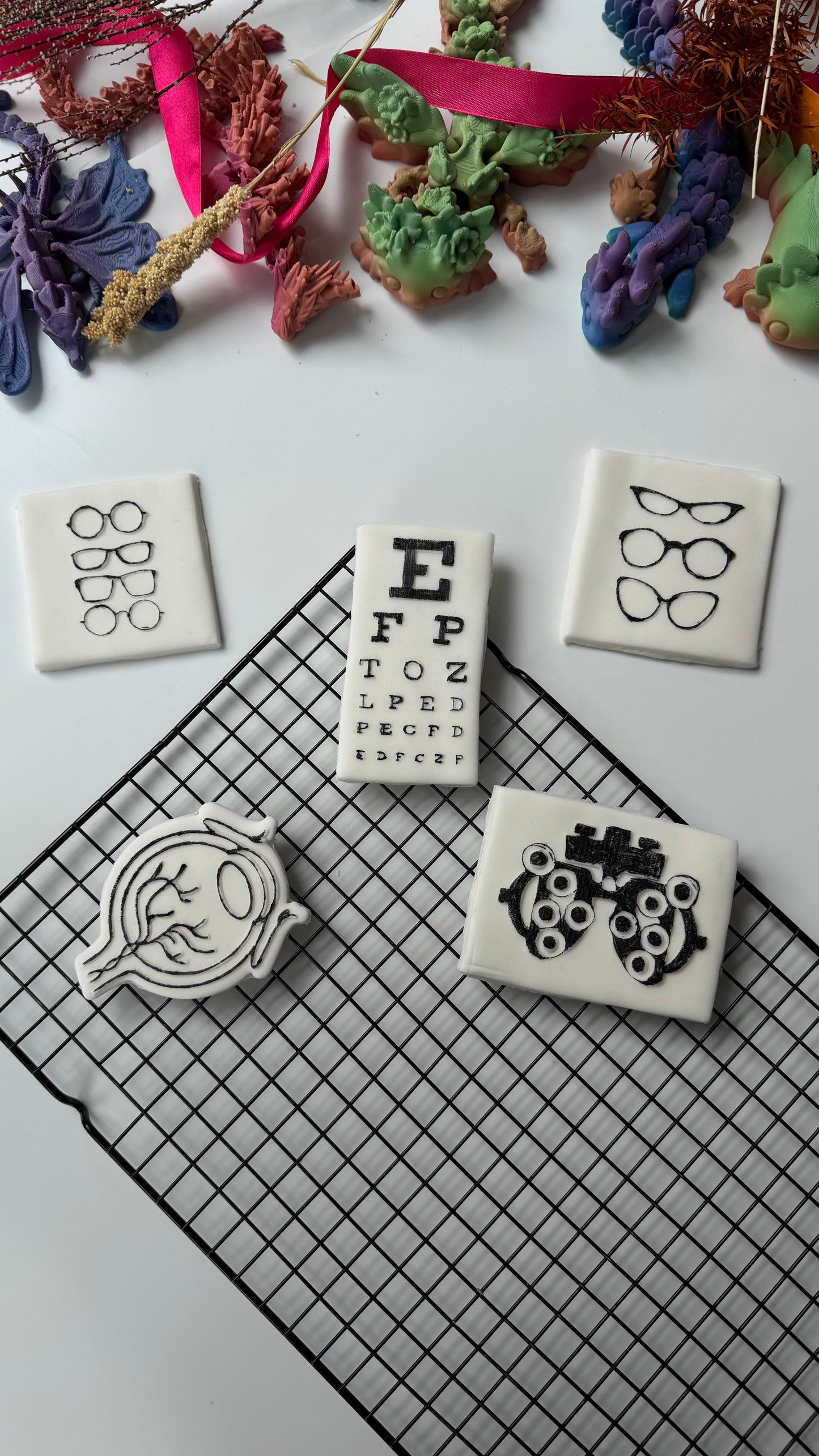 Snellen chart - eye test- Opticians - deboss and matching cutter