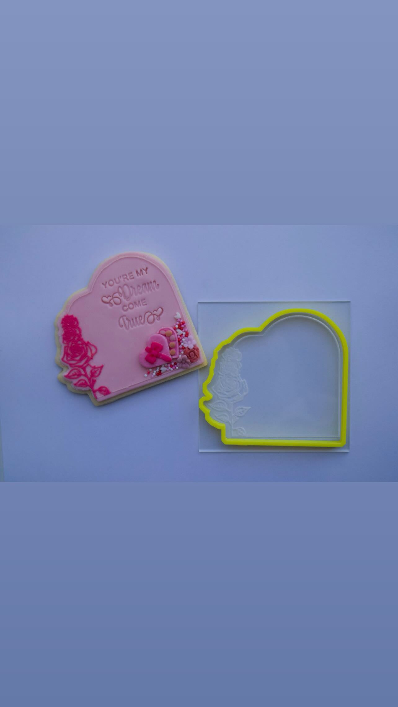 Valentine arch 2 debossing + matching cutter