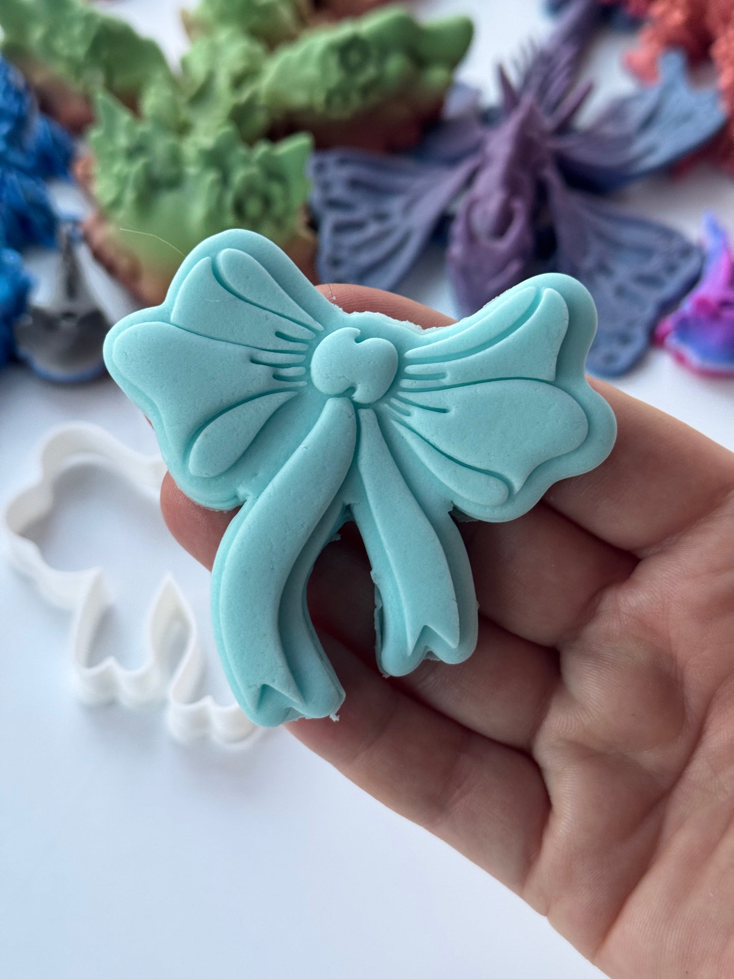 Bow 3D printed - style 1 - deboss + matching cutter