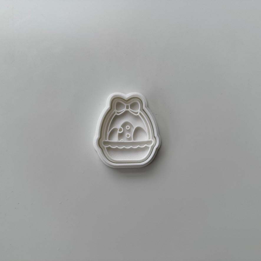 set of 8 EASTER cupcake size stamp + cutter MS1022