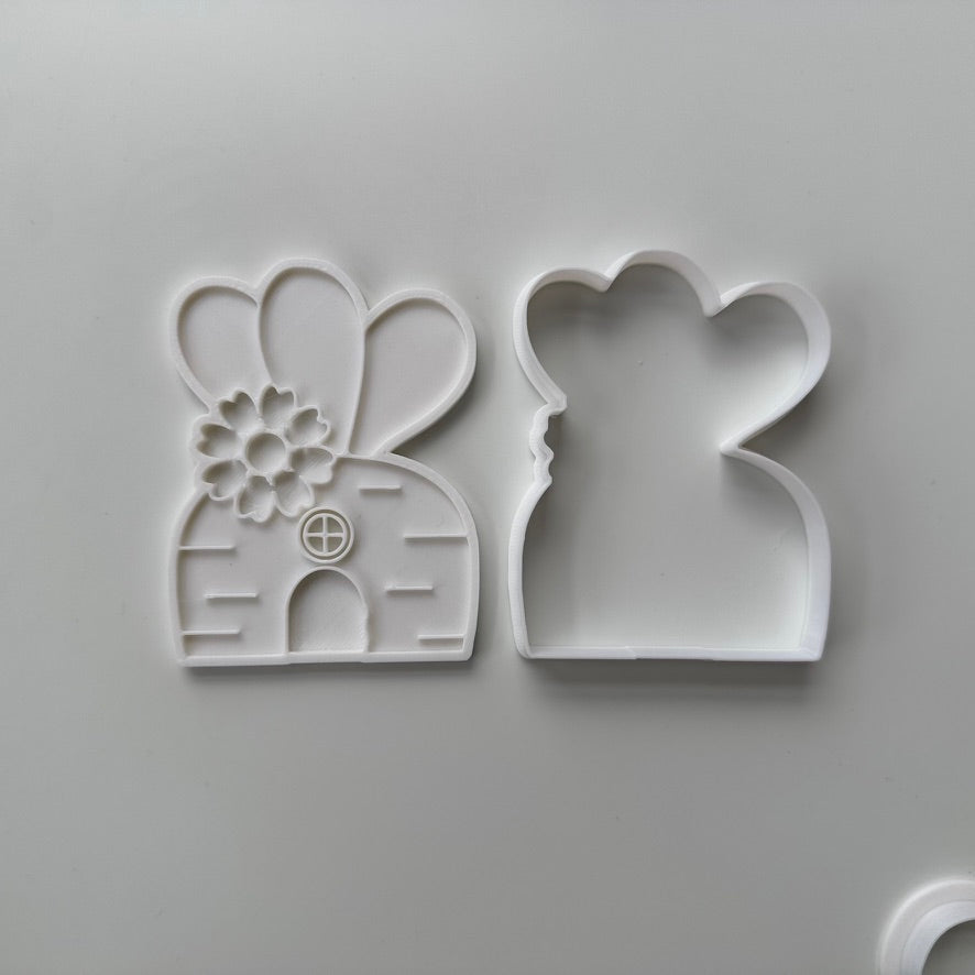 Easter carrot house - stamp + cutter M1024