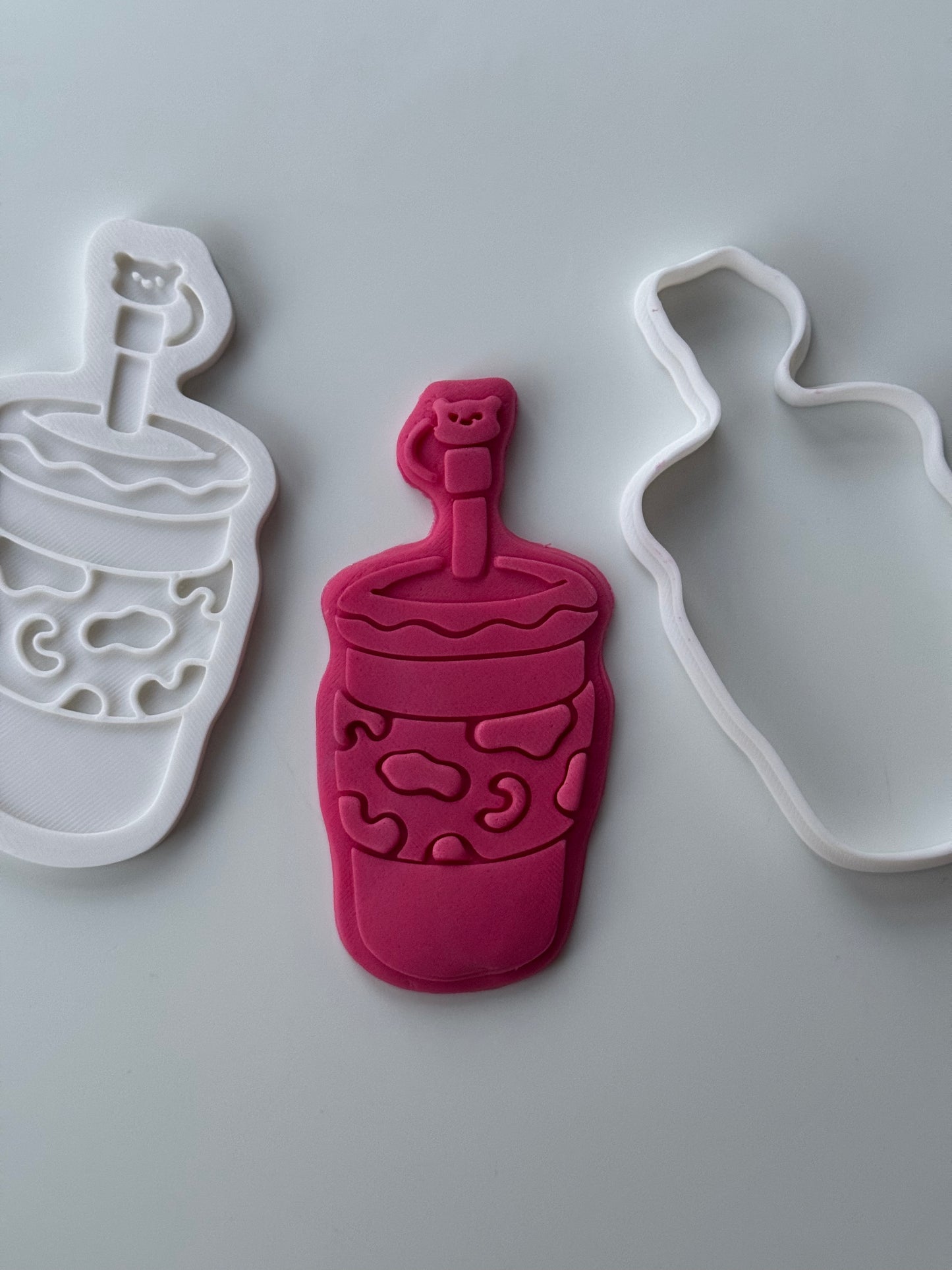 Trendy Girl - water bottle - 3d printed deboss and cutter