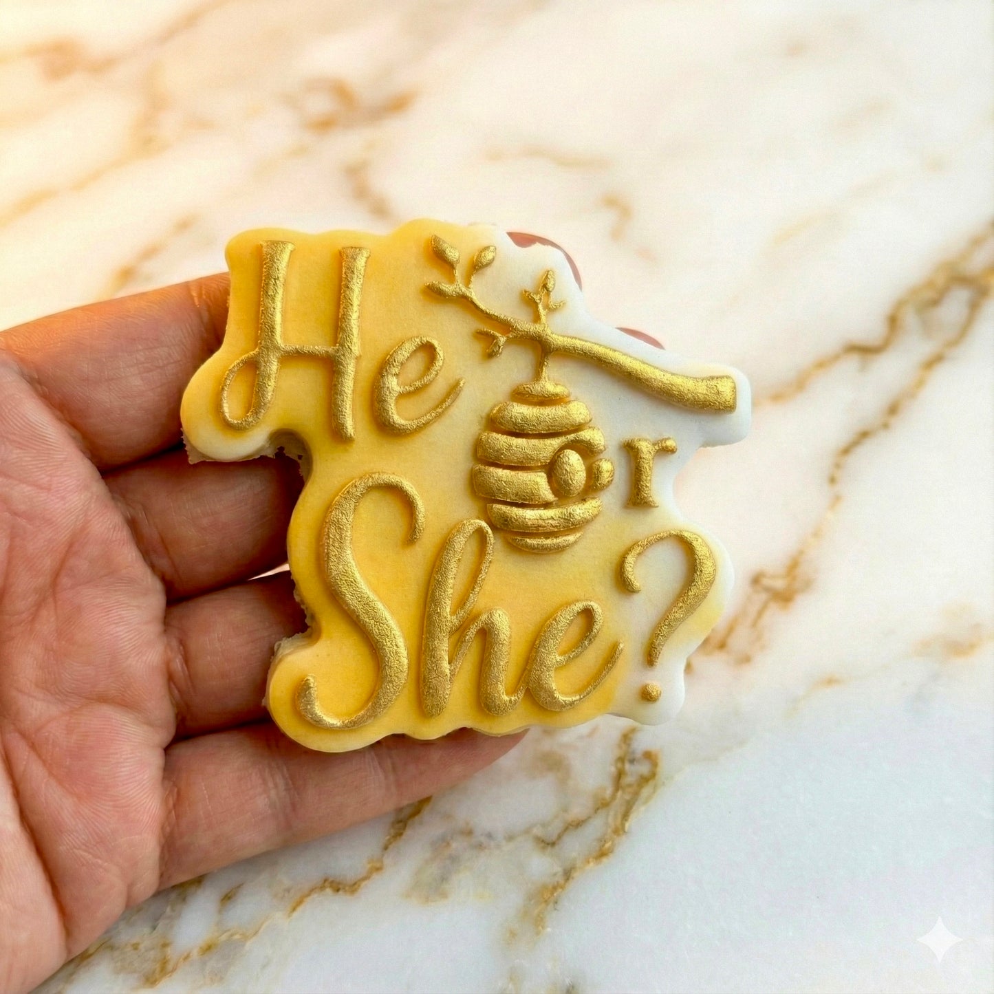 Bee theme - he or she 3D deboss and cutter