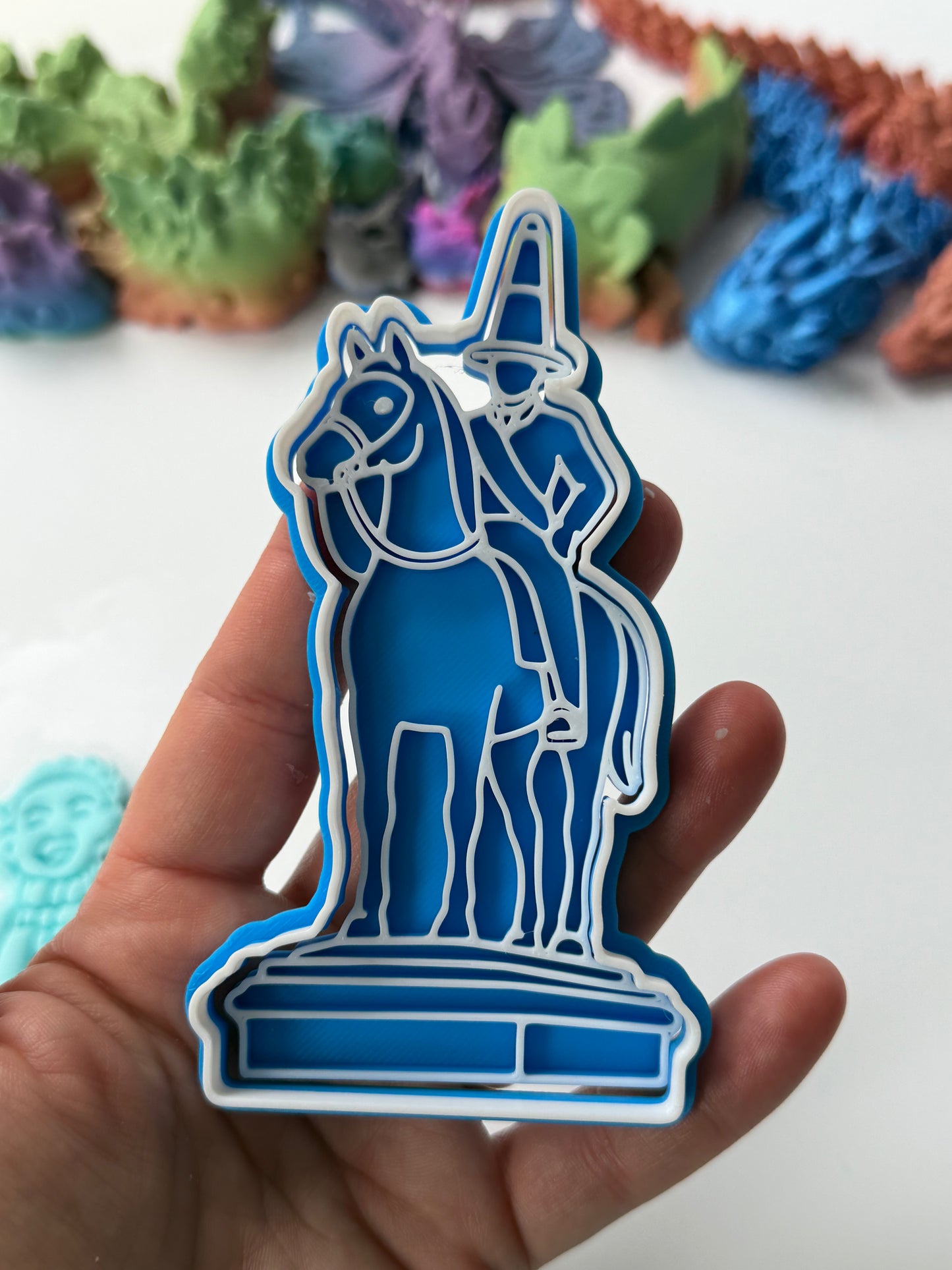 Scotland's iconic duke of wellington cone Statue- cutter + stamp