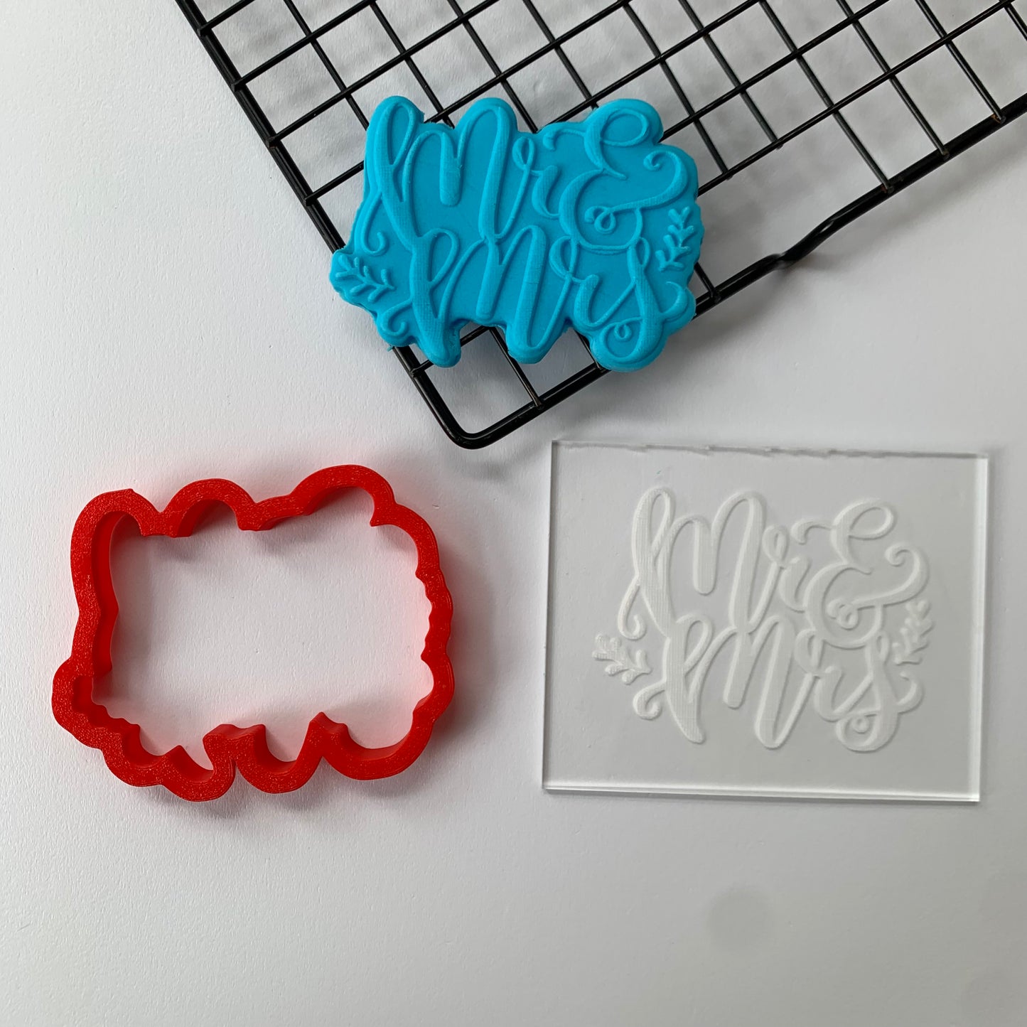 Mr & Mrs - deboss + matching cutter MEG cookie cutters