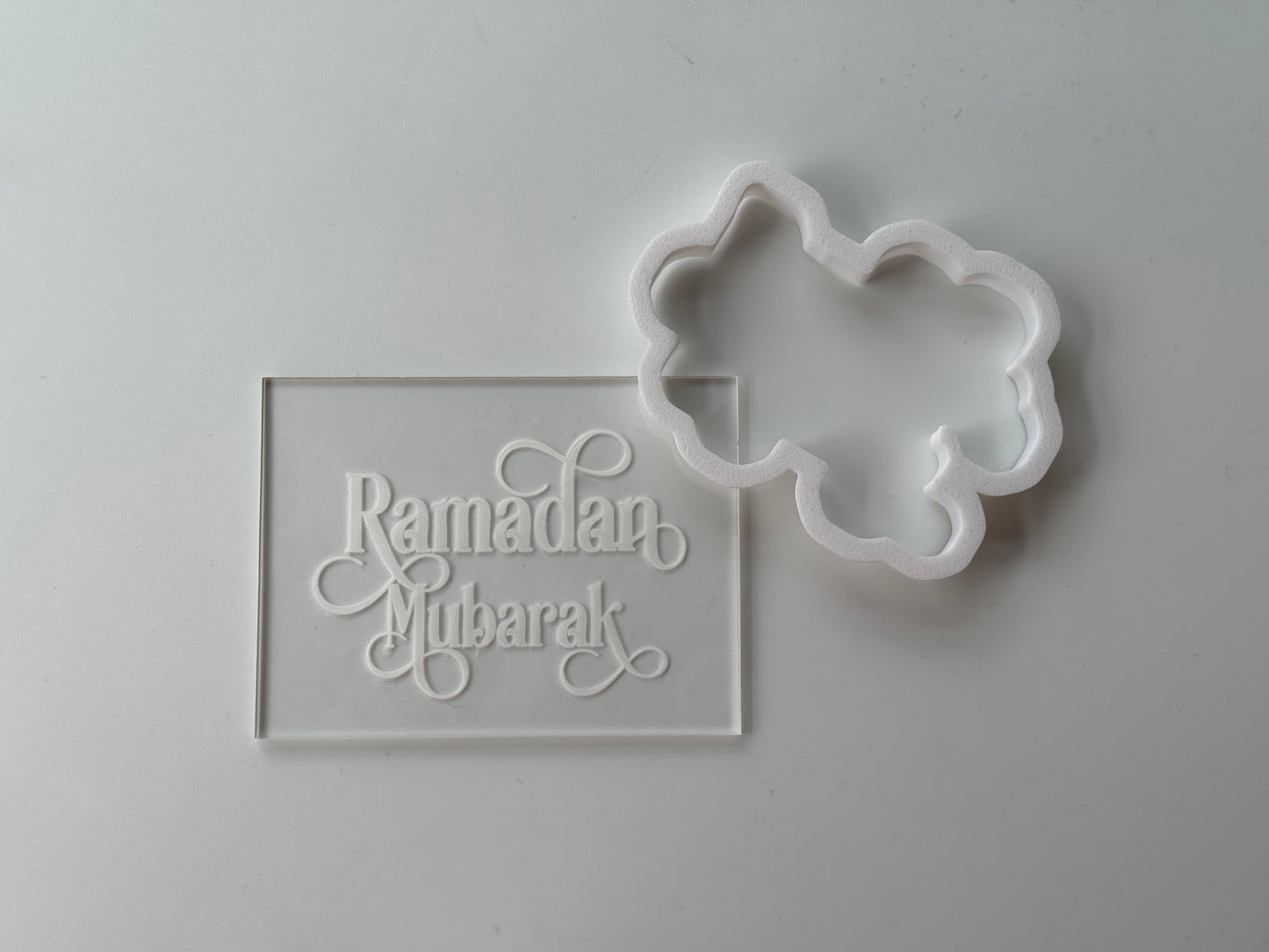 Ramadan Mubarak - Ramadan / Eid deboss + cutter M1001
