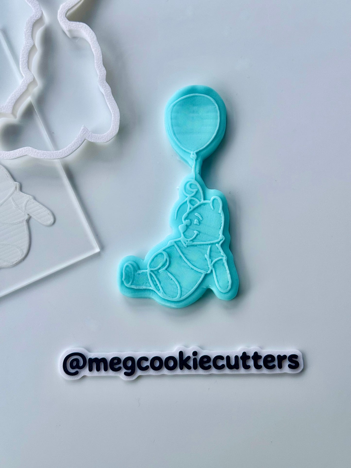 Winnie the Pooh deboss + cutter D4 - M1037