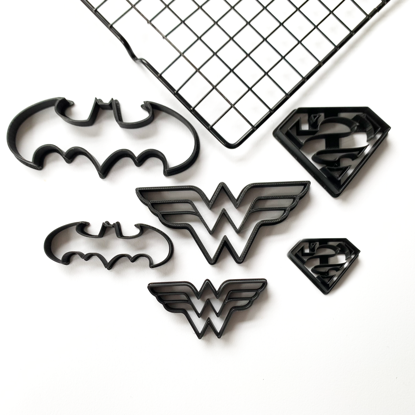 6pcs Super Heroes Cookie Cutters (1) MEG cookie cutters