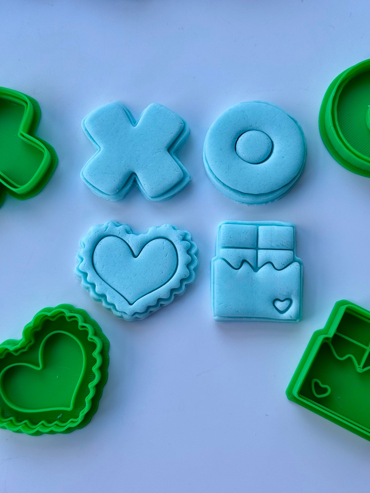 Valentine's day - set of 4 - stamp + matching cutter