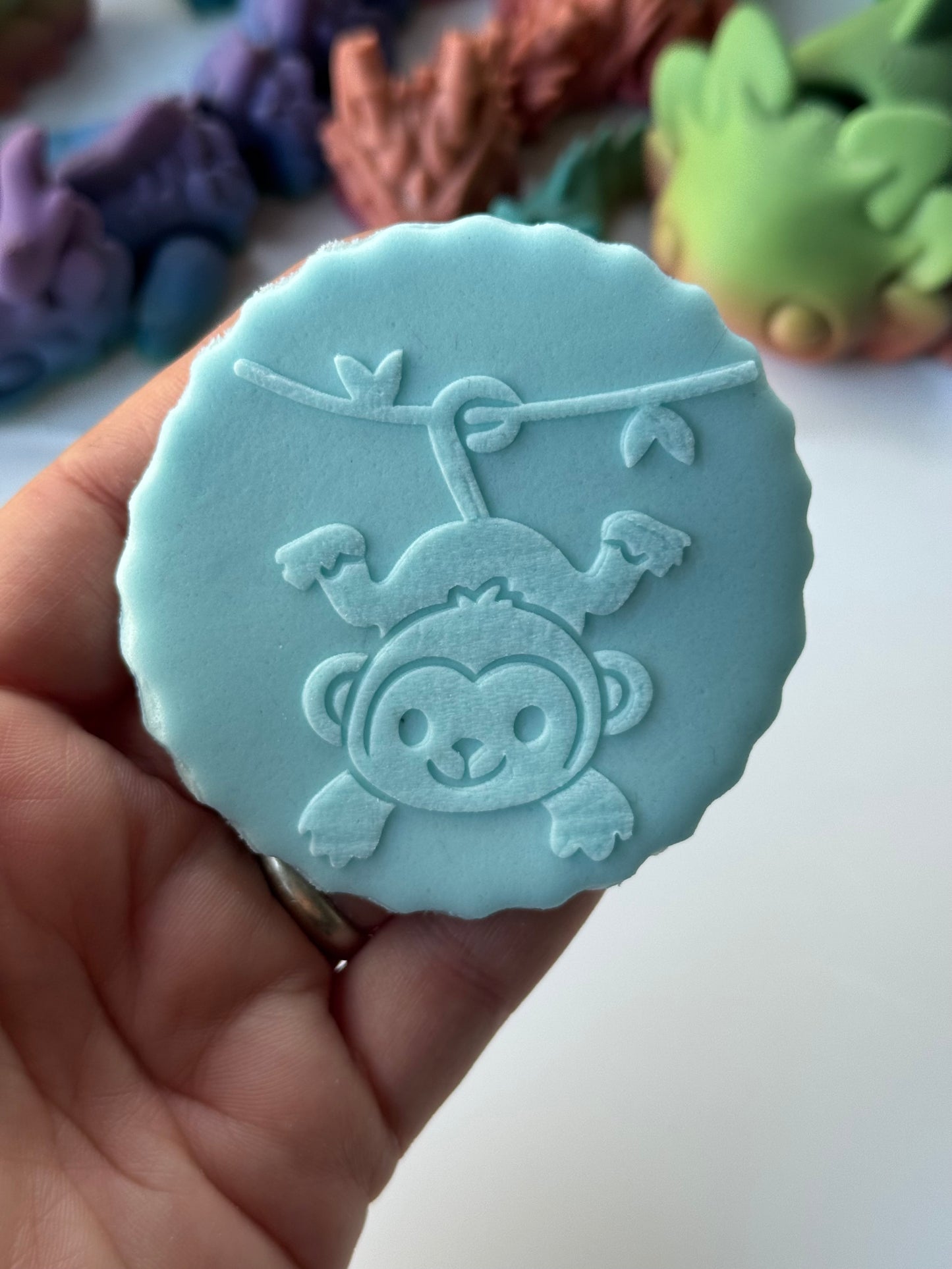 Jungle animal - Hanging Monkey deboss disc