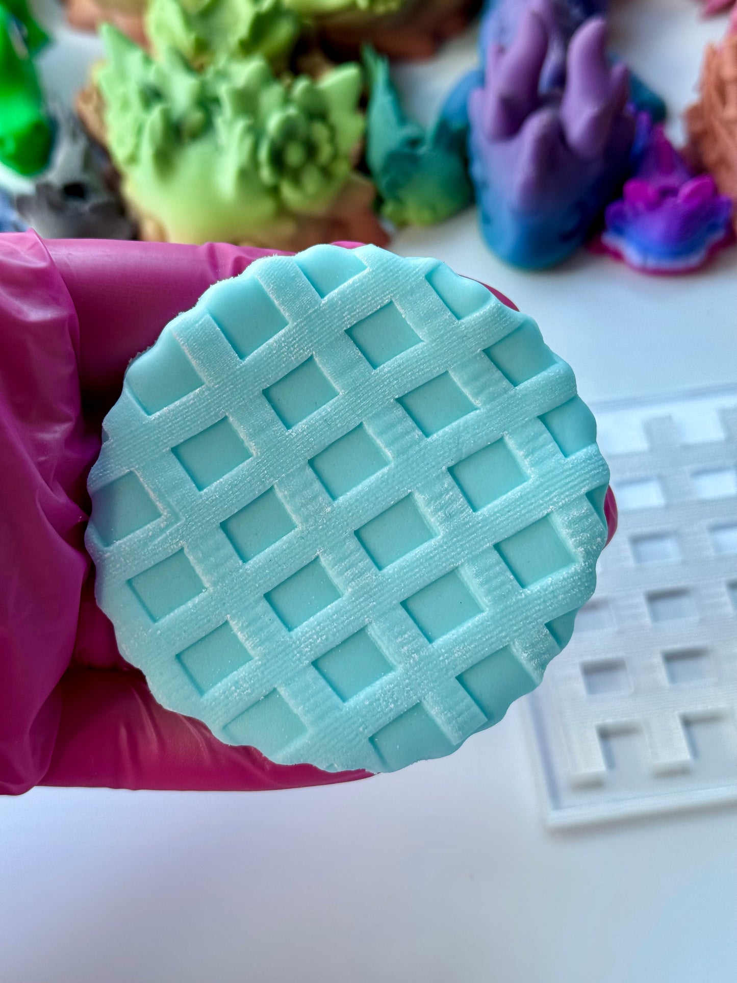 Lattice Pie pattern texture Debossing