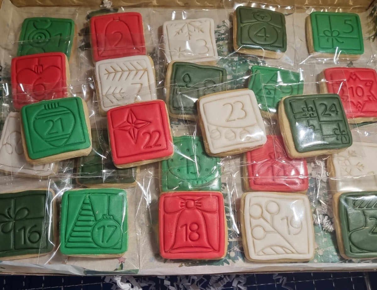 Christmas calendar - stamp and cutters - 0705