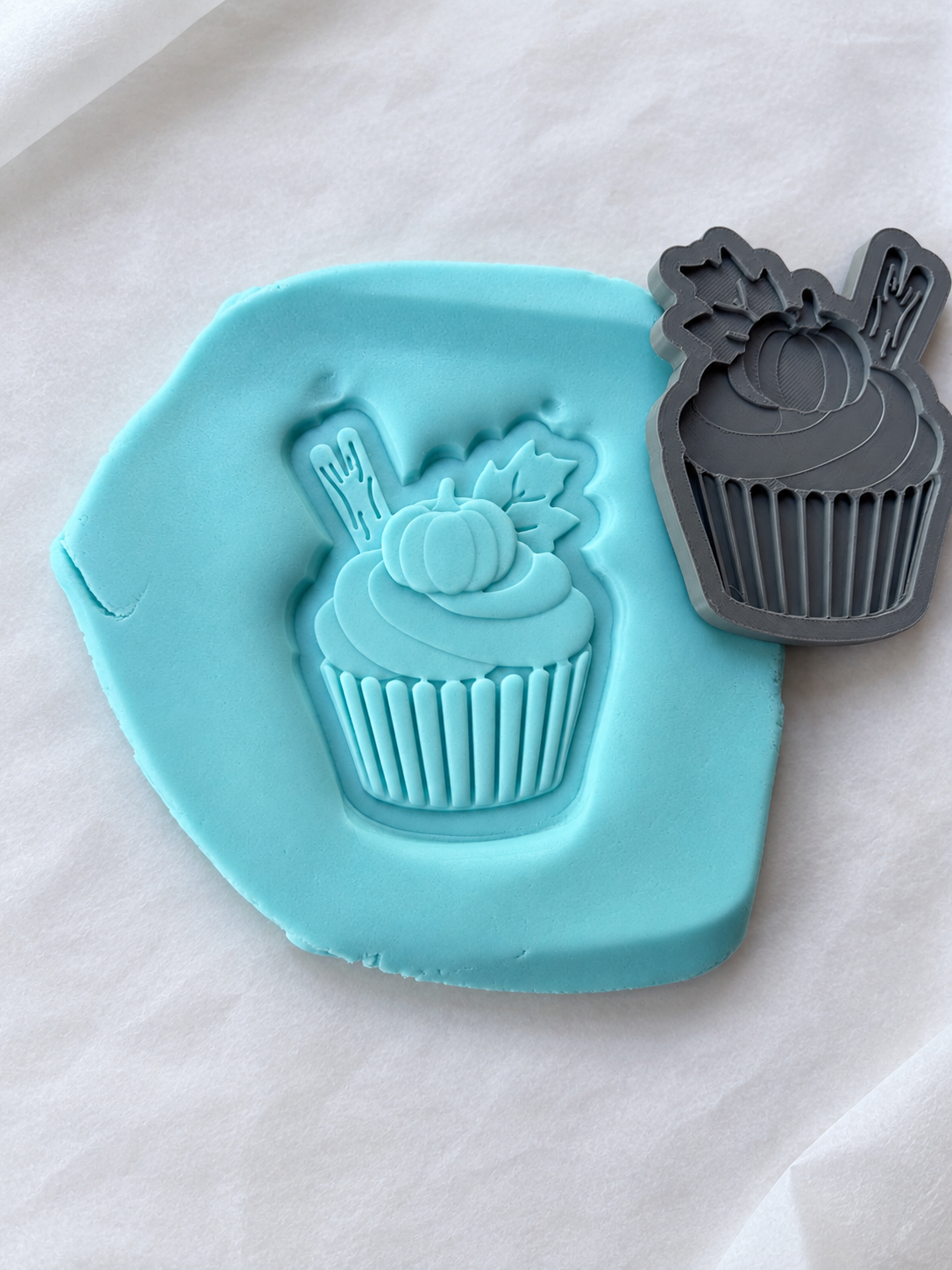 Autumn Pumpkin Cupcake 3D Deboss & Matching Cookie Cutter