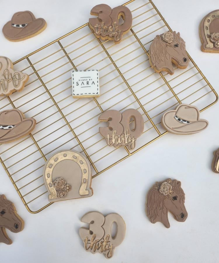 Horse shoe debossing + cutter MEG cookie cutters