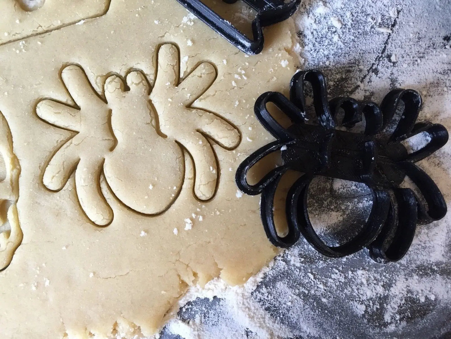 Halloween Uk Seller Plastic Biscuit Cookie Cutter Fondant Cake Decor Spider MEG cookie cutters