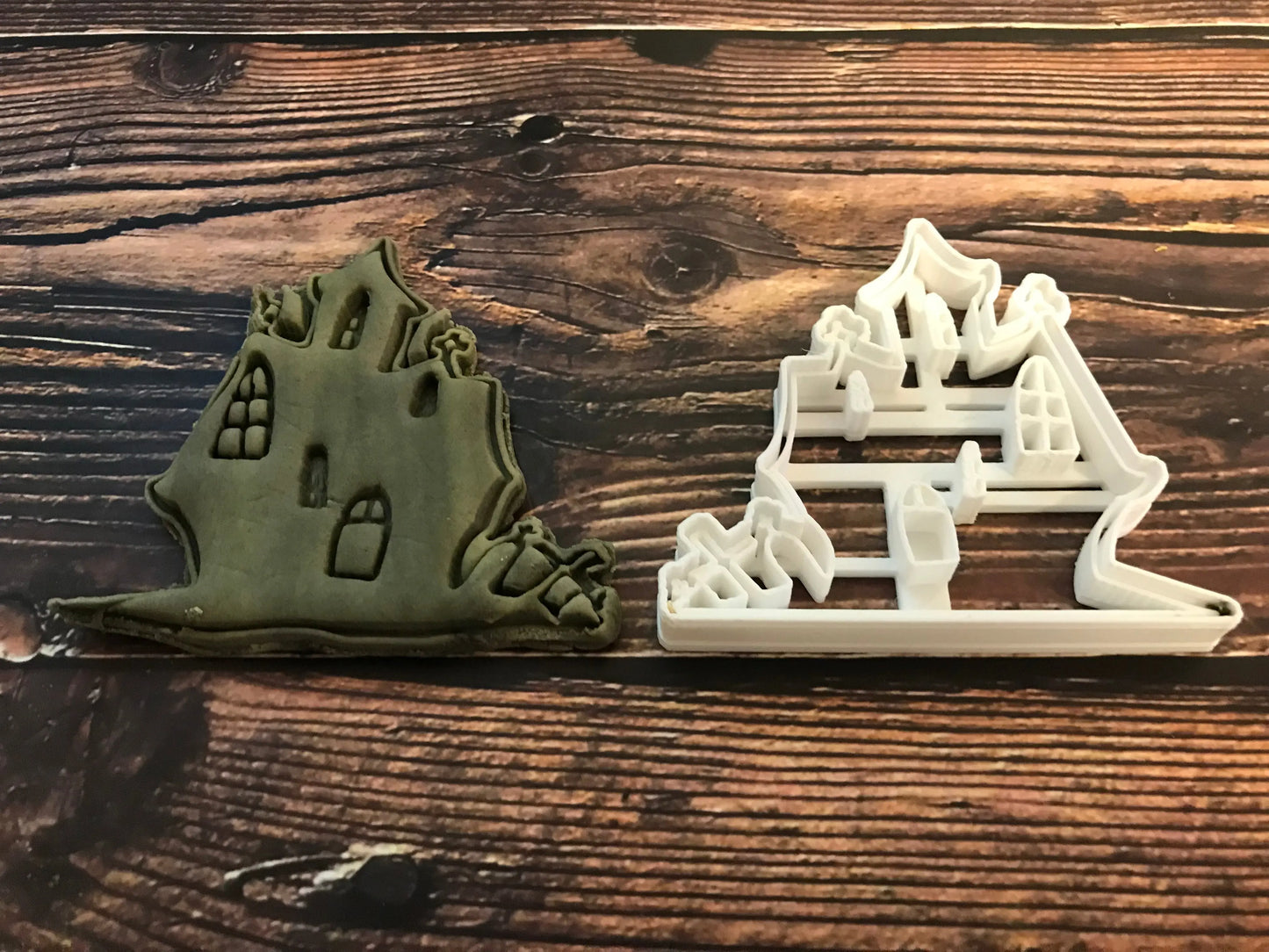 Hunted House Halloween Cookie cutter MEG cookie cutters