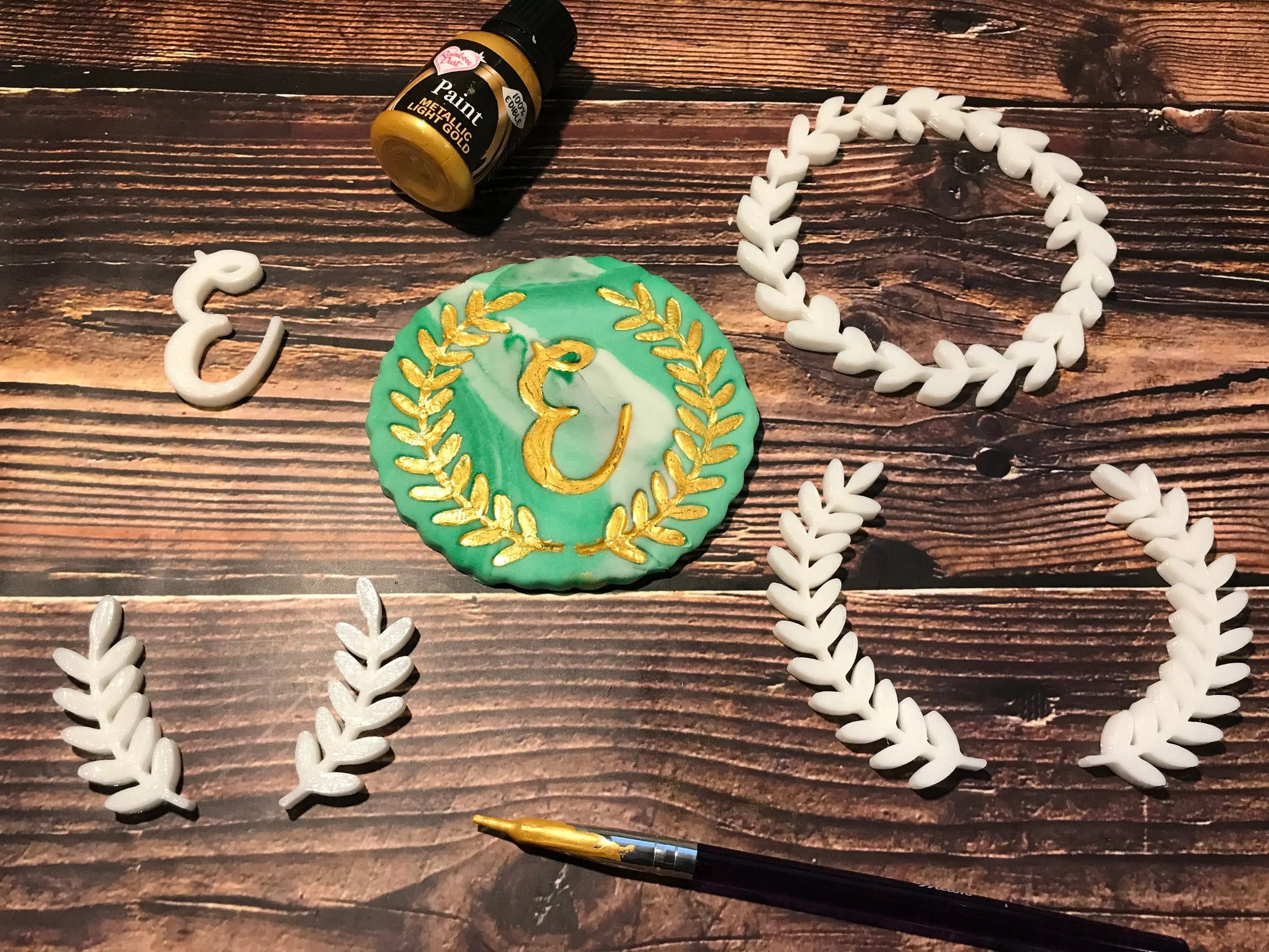 Laurel frames - Wreath - leaves - Embossing - stamps sugar paste MEG cookie cutters