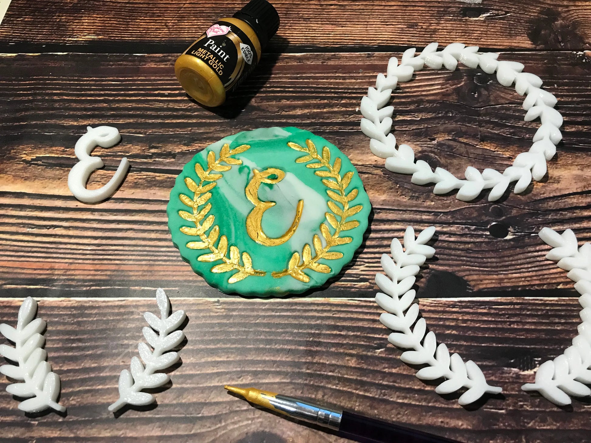 Laurel frames - Wreath - leaves - Embossing - stamps sugar paste MEG cookie cutters