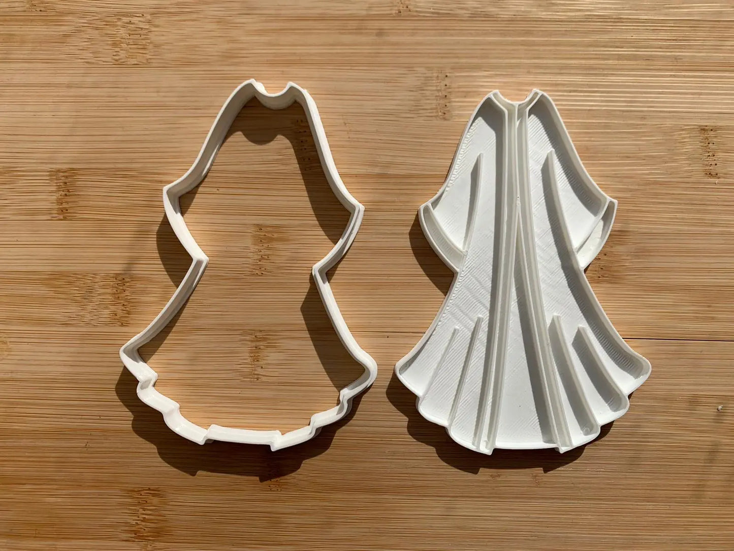 Long islamic dress Woman - stamp + cutter MEG cookie cutters