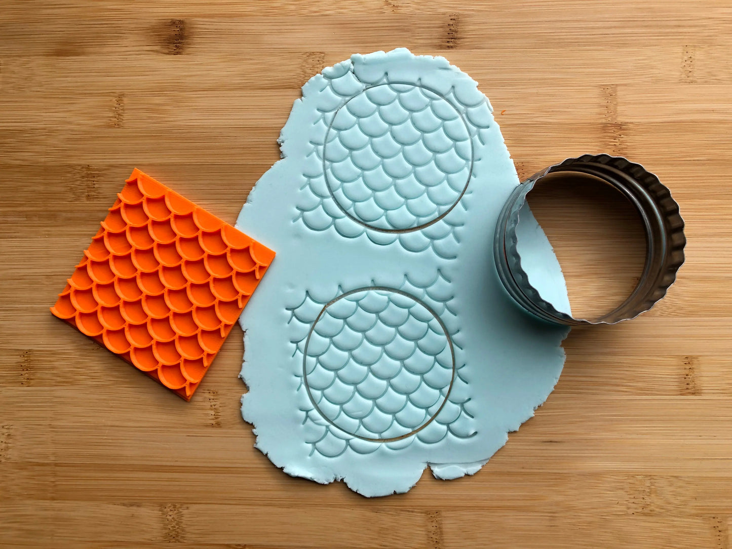 Mermaid scale - Embossing for cupcake- stamps sugar paste MEG cookie cutters