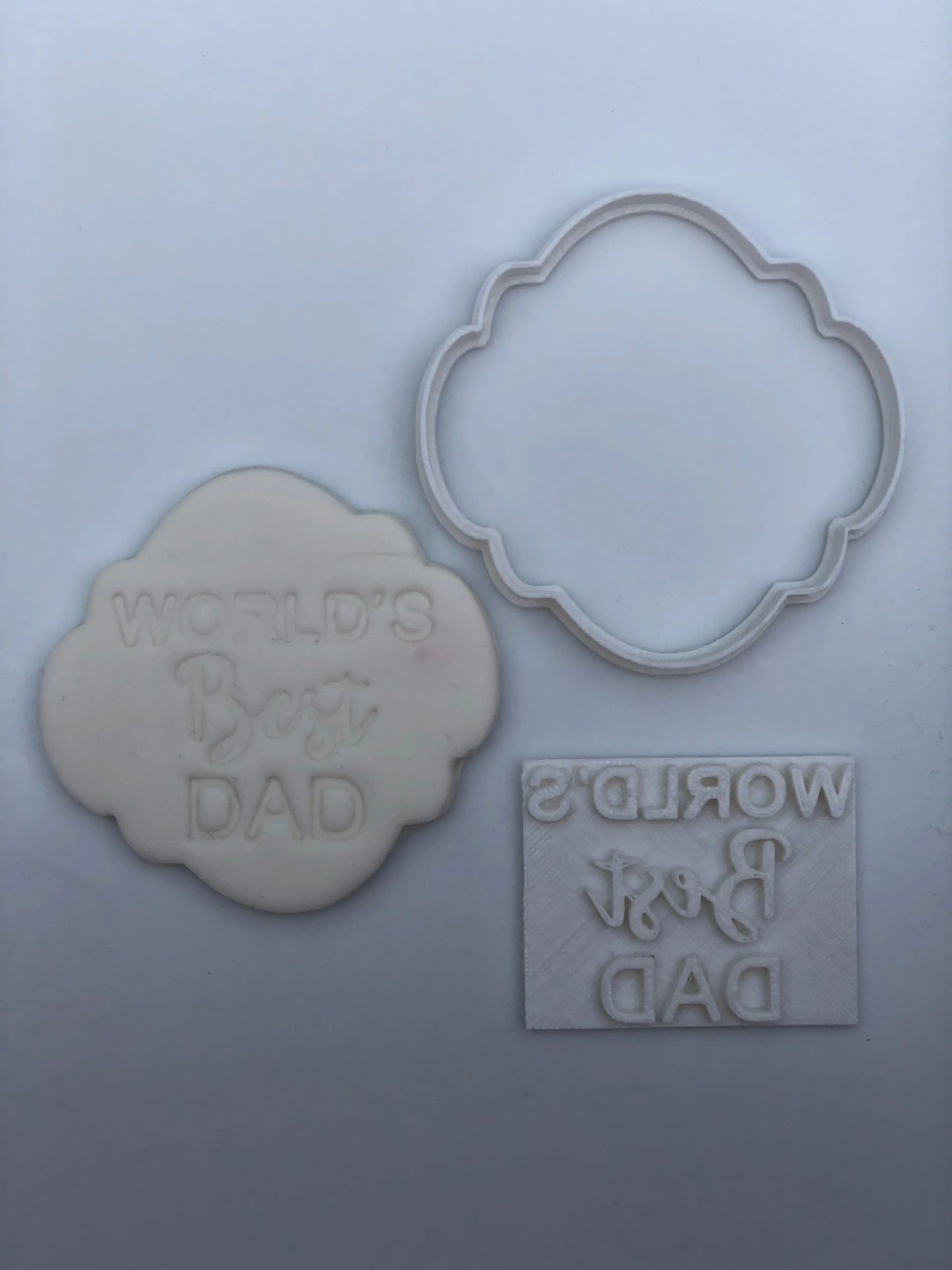 Plaque A + world best dad Embossing for cupcake - Father's Day stamp MEG cookie cutters