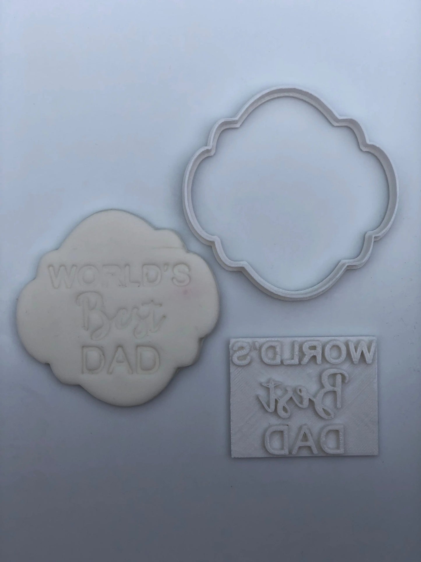 Plaque A + world best dad Embossing for cupcake - Father's Day stamp MEG cookie cutters