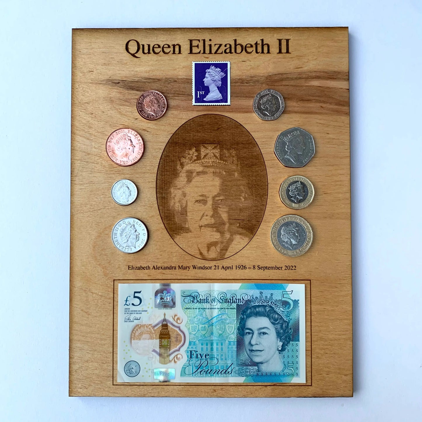 Queen Elizabeth II - money Frame - Basswood MEG cookie cutters
