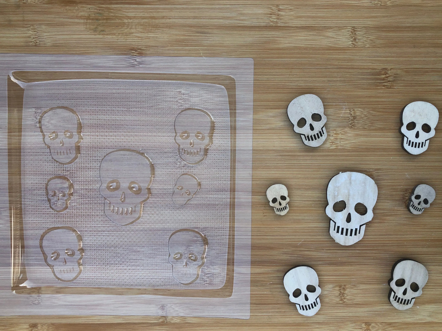 Skulls chocolate mould Halloween MEG cookie cutters