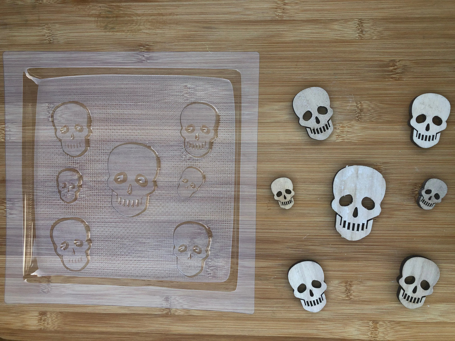 Skulls chocolate mould Halloween MEG cookie cutters