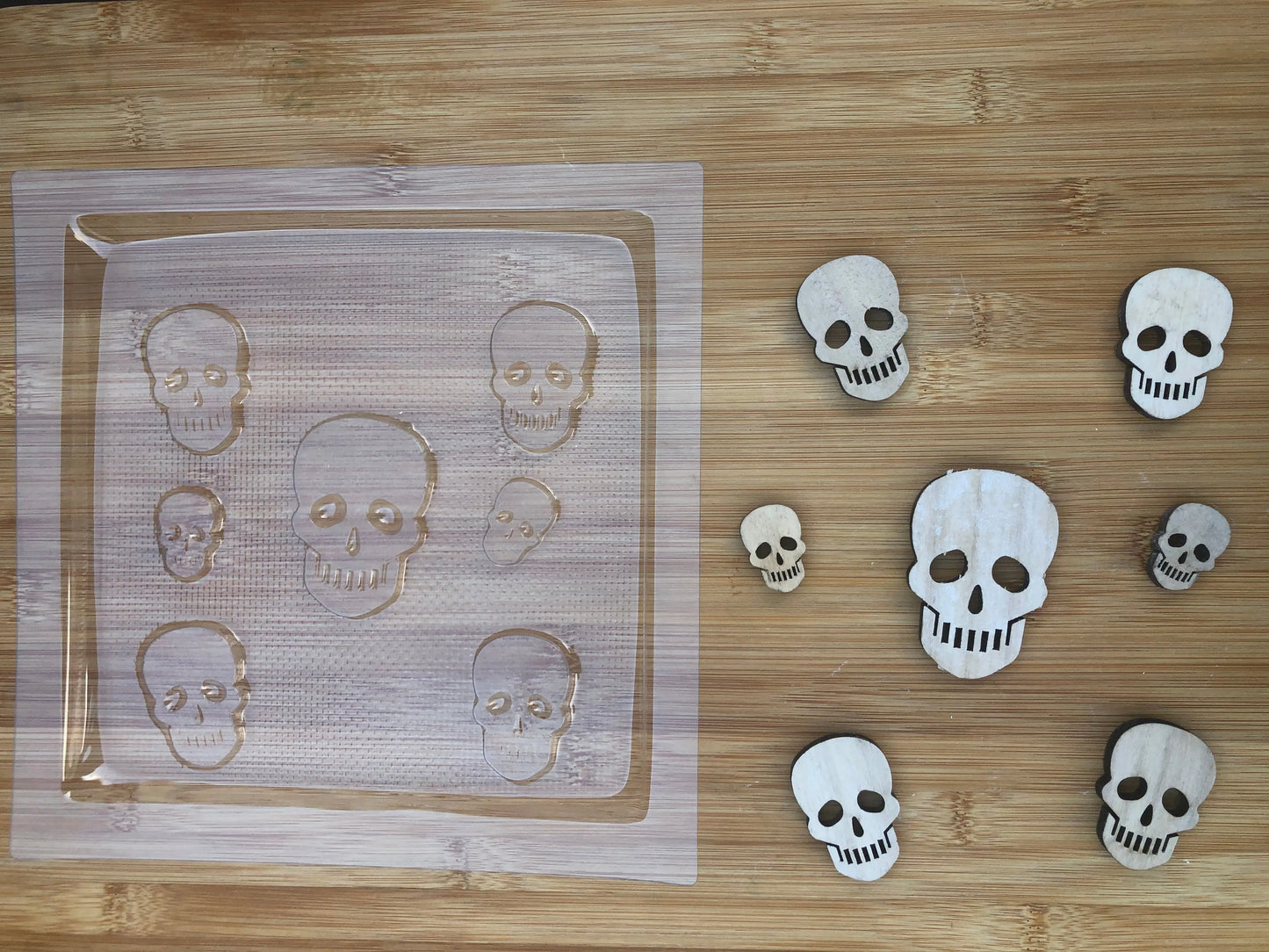 Skulls chocolate mould Halloween MEG cookie cutters