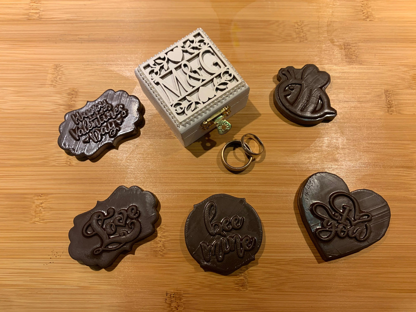 St. valentine - Chocolate mould - Love Chocolates MEG cookie cutters