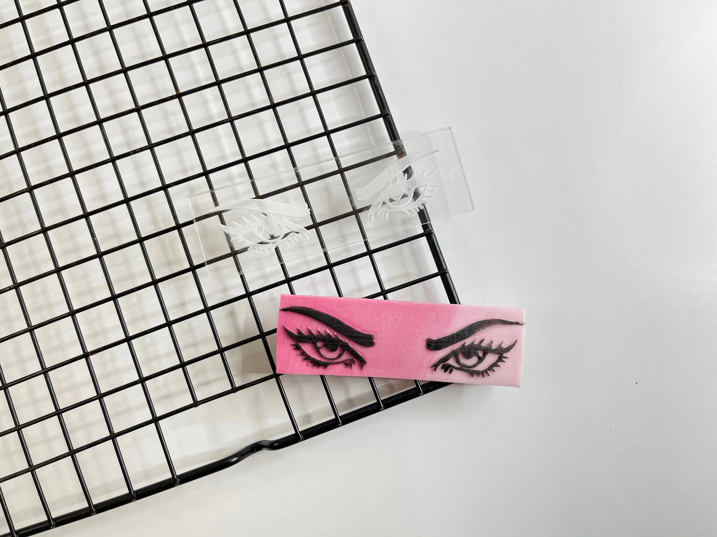 Valentine's day - Debossing - Eyes MEG cookie cutters