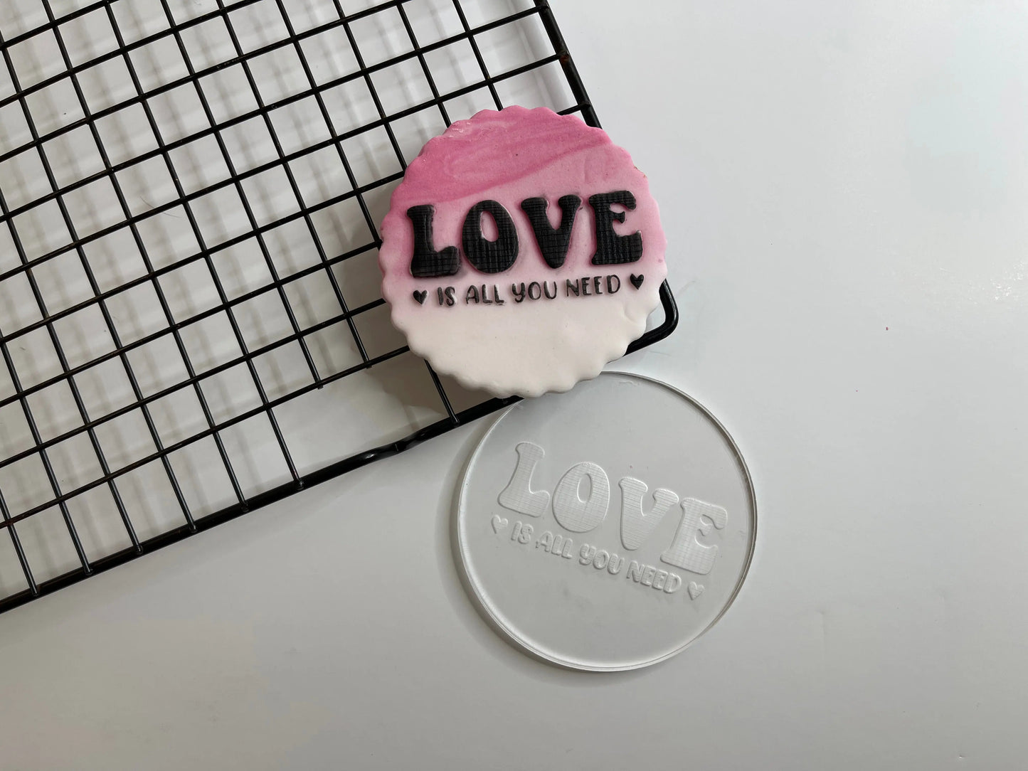 Valentine's day - Debossing - Love is all you need MEG cookie cutters