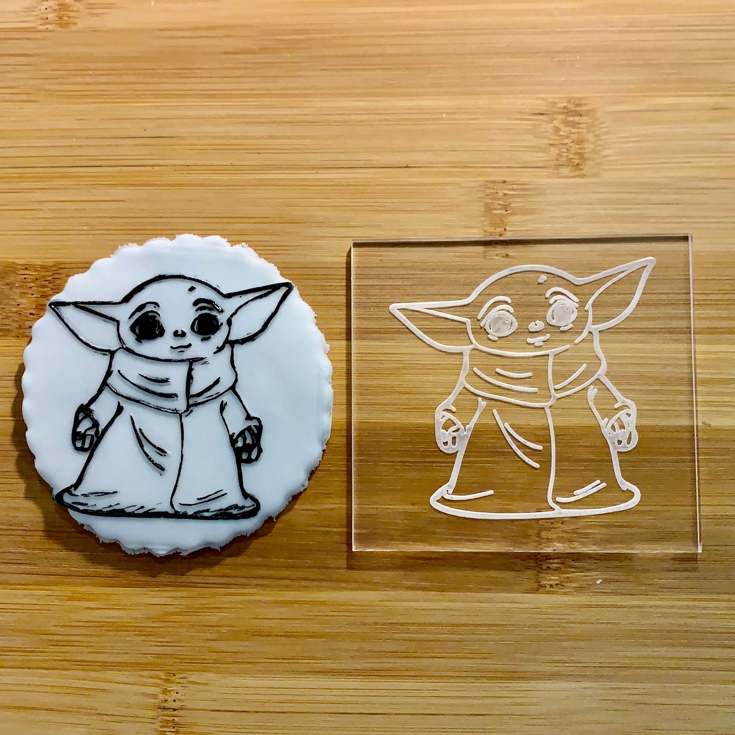 Yoda Star Wars - debossing acrylic stamp MEG cookie cutters