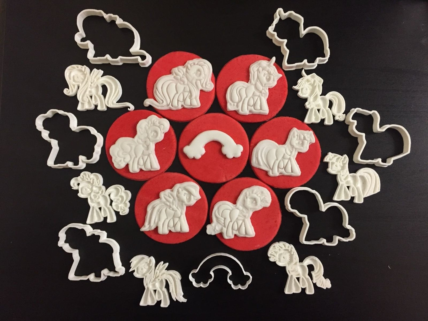 Little Pony cupcake 002 cookie cutter cupcake set cake decoration MEG cookie cutters