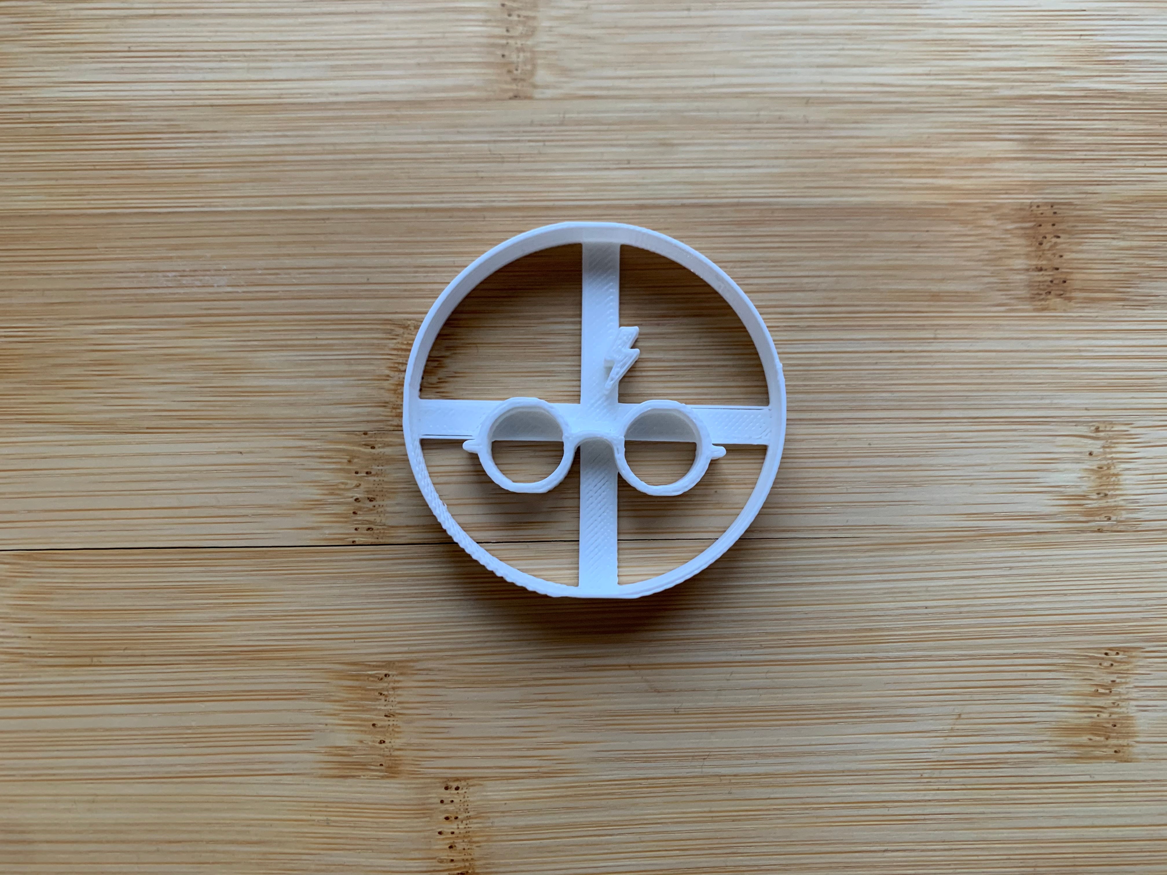 Harry Potter inpsired Cookie Cutter Solemnly Mischief MEG Cookie Cutters harry-potter-inpsired-cookie-cutter-solemnly-mischief-meg-cookie-cutters