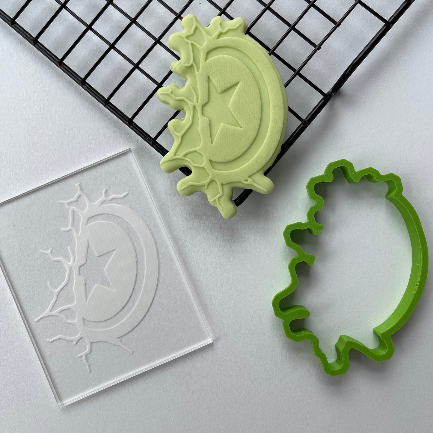 Avangers - super hero - Captain America debossing + cutter MEG cookie cutters