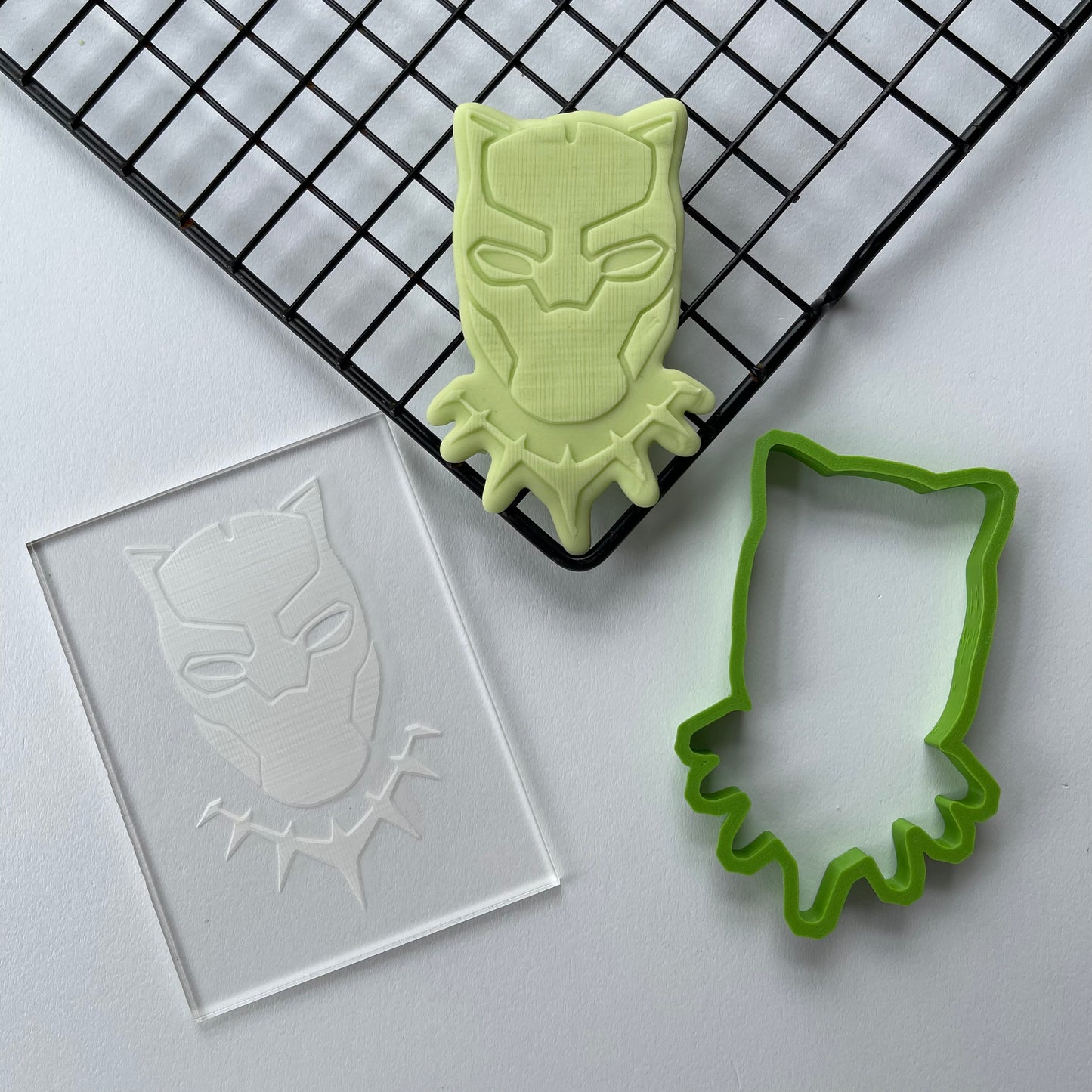 Avangers - super hero - Black Panter debossing + cutter MEG cookie cutters